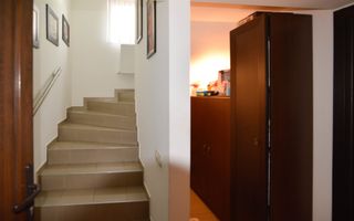 Casă spațioasă de vânzare în Gheorgheni – vedere spre parc - Poză 12