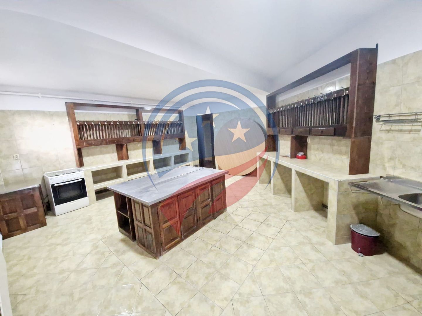 Pensiune Premium de Vânzare pe Malul Dunării – Eșelnița | 0% Comision - Poză 22