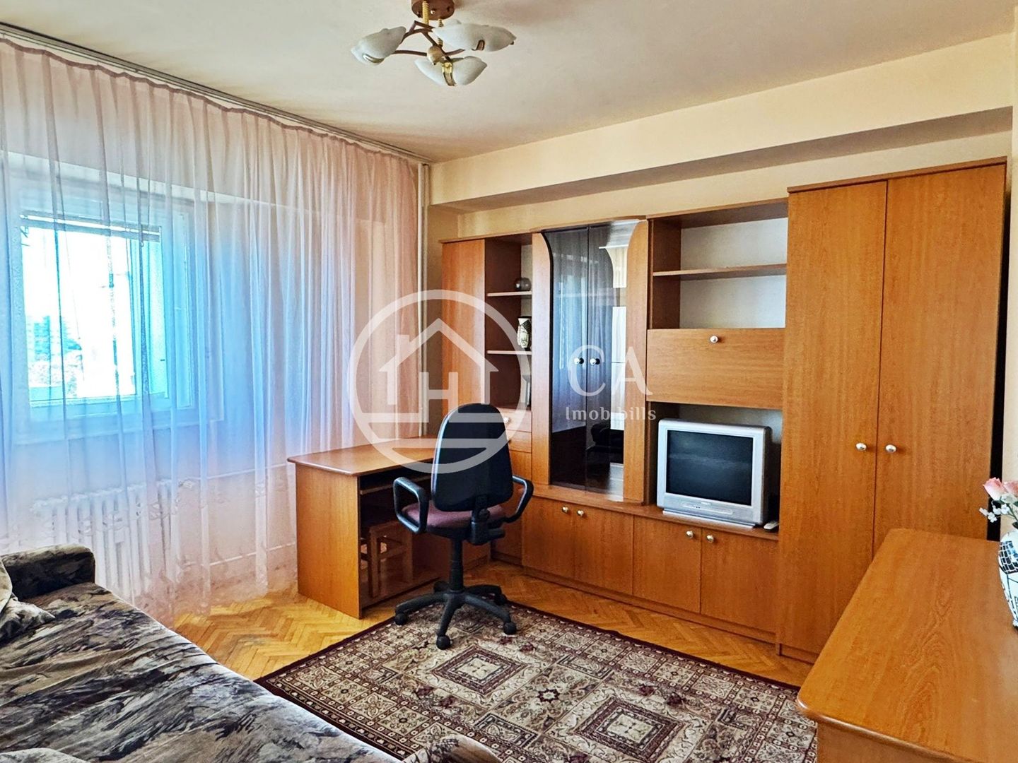Apartament de închiriat cu 4 camere în zona Decebal, Oradea - Poză 7
