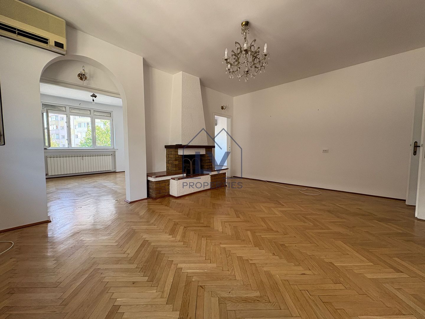 INCHIRIERE APARTAMENT 4 CAMERE | ZONA FLOREASCA - Poză 2