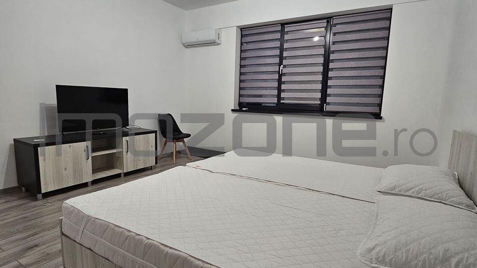 Garsoniera, 42 mp, decomandata, bucatarie 11 mp, mobilata/utilata - Poză 1