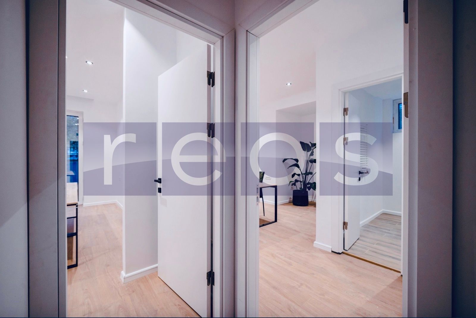 APARTAMENT 4 CAMERE | UTILIZARE MIXTA | PIATA VICTORIEI - Poză 2