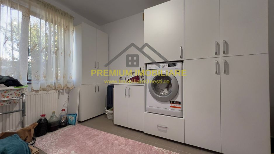 Vilă P+M cu teren de 4.200 mp + Garaj - Onești - Poză 13