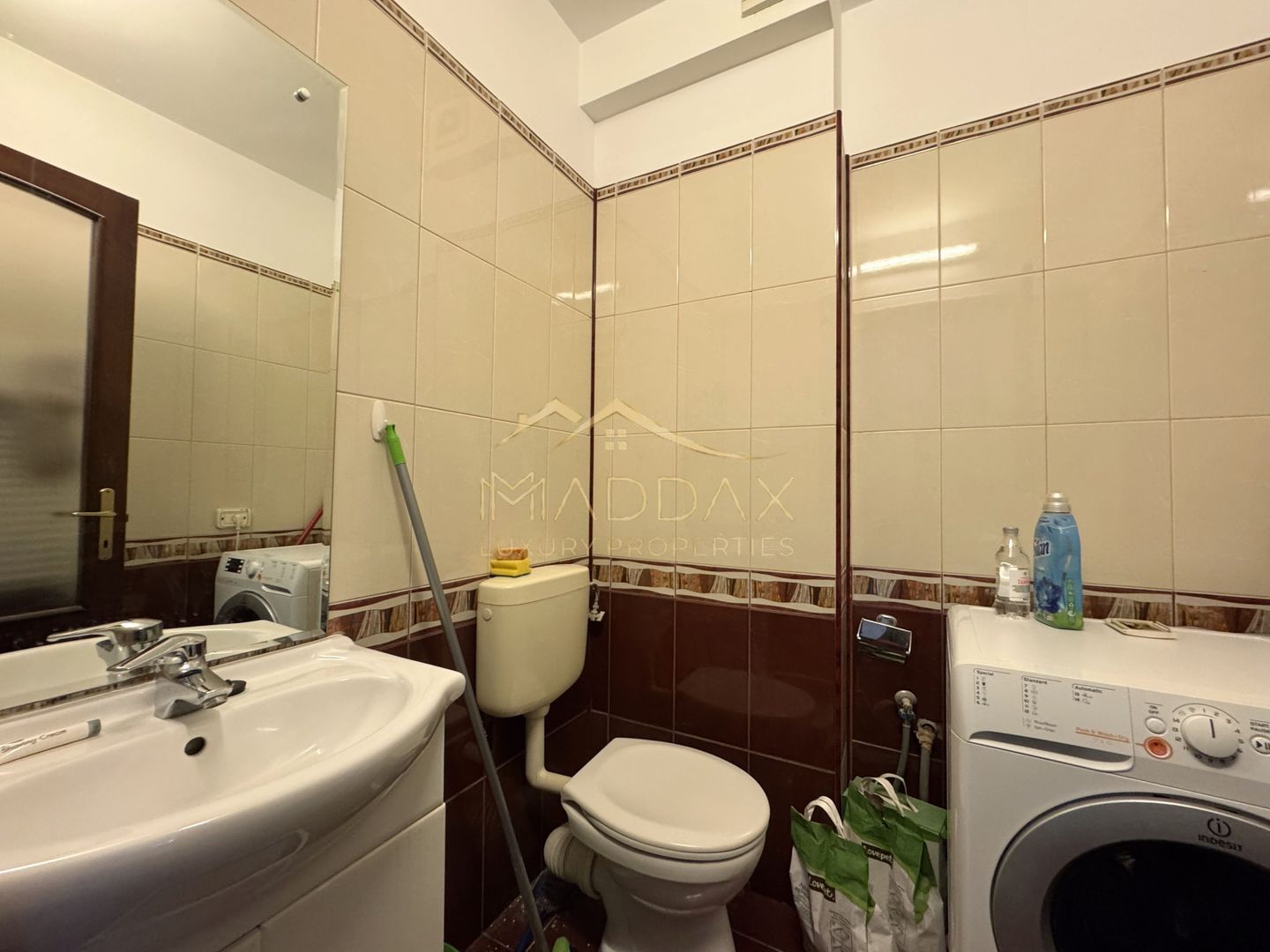 Apartament Elegant de Vânzare – 5 Camere/ 3 Băi, *Arcul de Triumf* - Poză 36