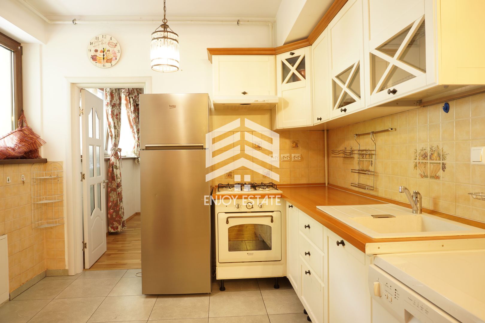 Cauti intimitate si liniste? Apartamentul ideal pentru tine! - Poză 4