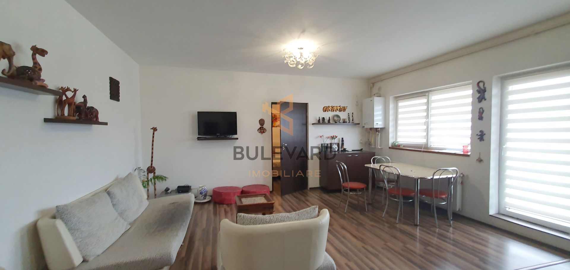 Apartament cu 2 camere+parcare, zona Eroilor! - Poză 2