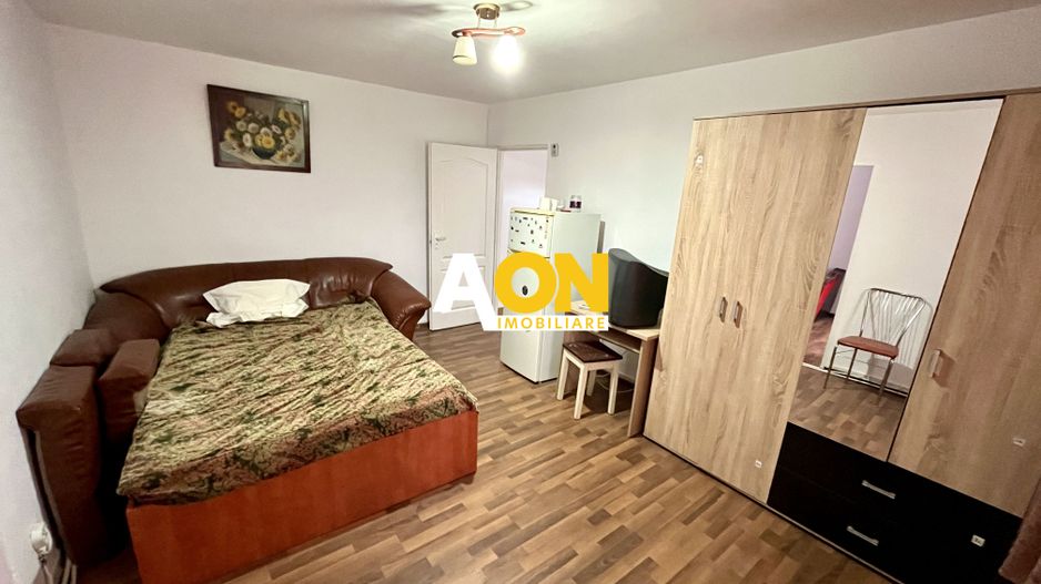 Apartament cu 2 Camere, Zona Cetate - Poză 1