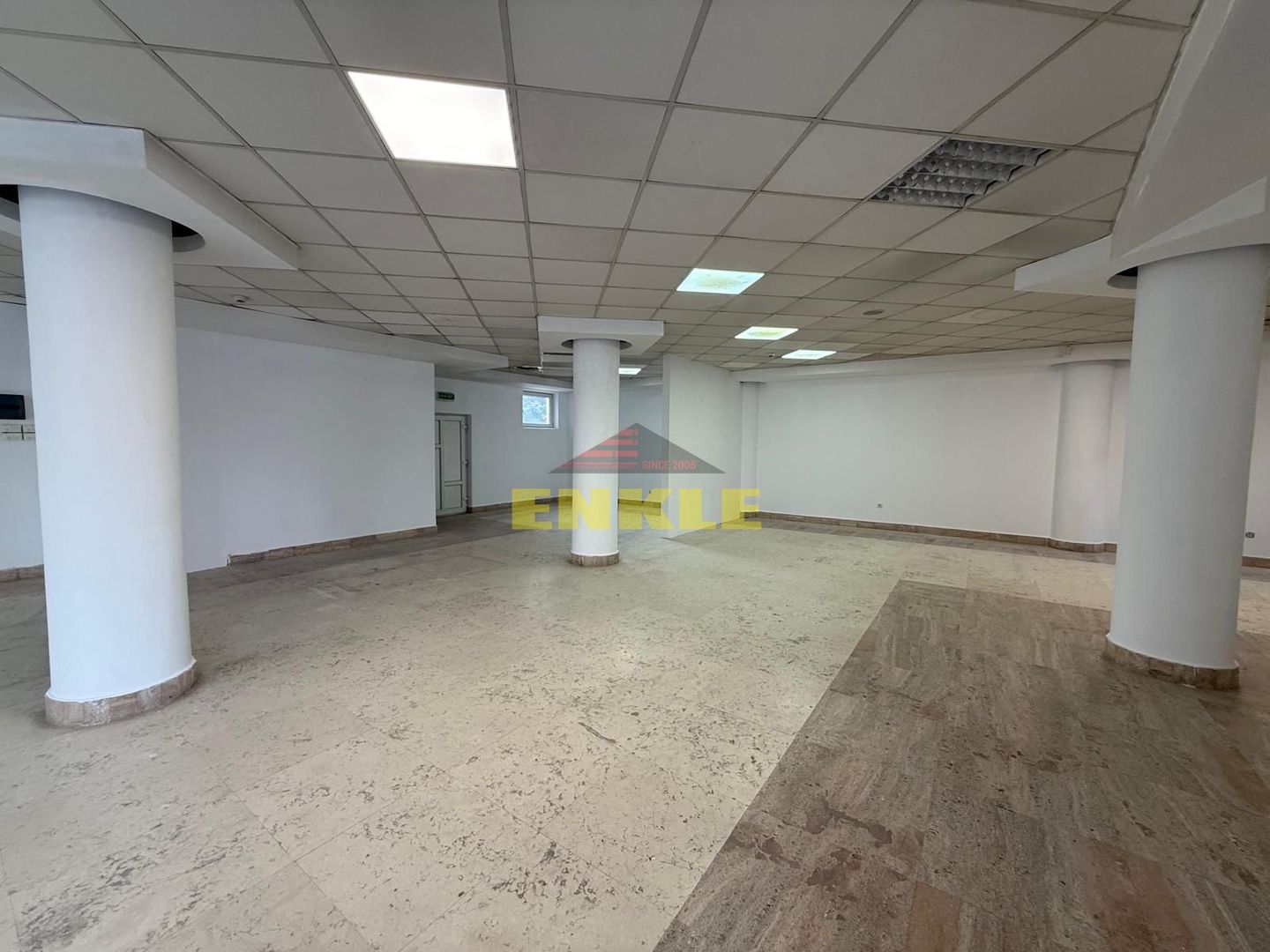 DE ÎNCHIRIAT – CLĂDIRE ÎN ZONĂ ULTRACENTRALĂ - Poză 3