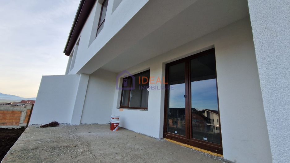 Casa Tip Duplex cu 4 camere si carport, in Cartierul Arhitectilor - Poză 12