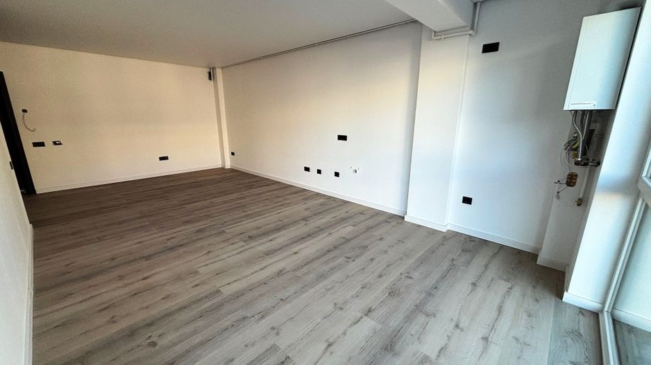 Apartament PREMIUM 3 camere cu GARAJ si boxa - zona Centrala - Poză 7