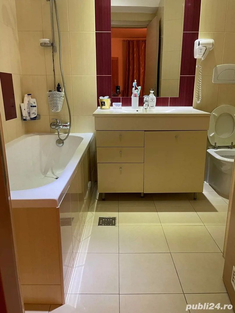 De Inchiriat Apartament 3 Camere Splaiul Unirii - Poză 5