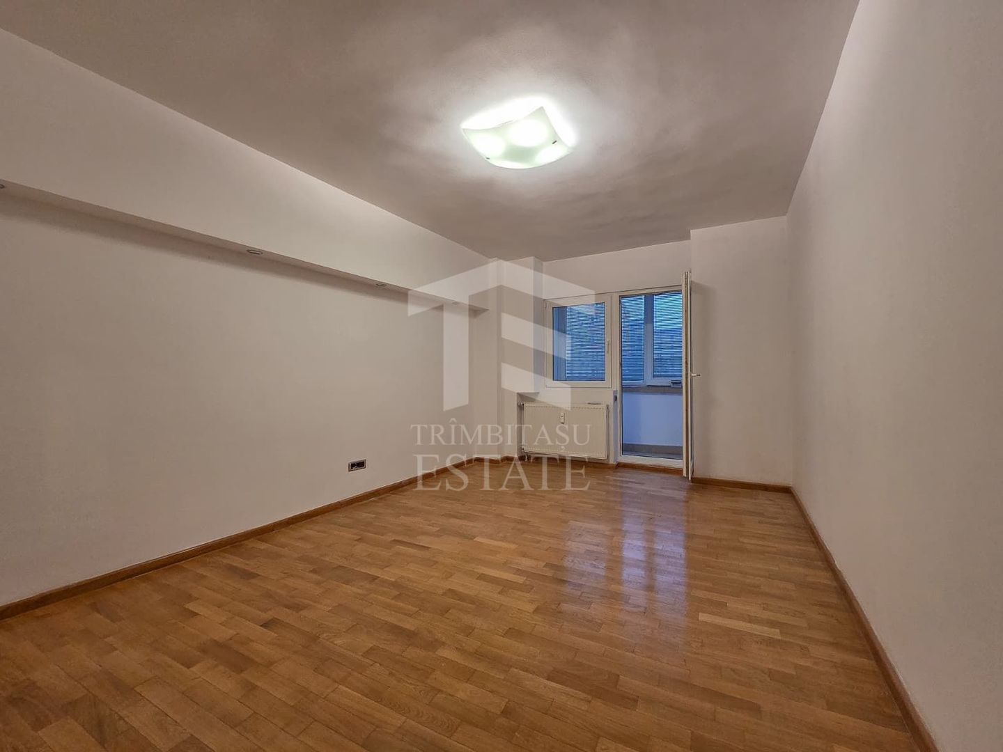 Apart 3 camere birouri stradal Bulevardul Unirii colt Nerva Traian - Poză 14