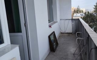 De vânzare apartament 2 camere - Poză 4