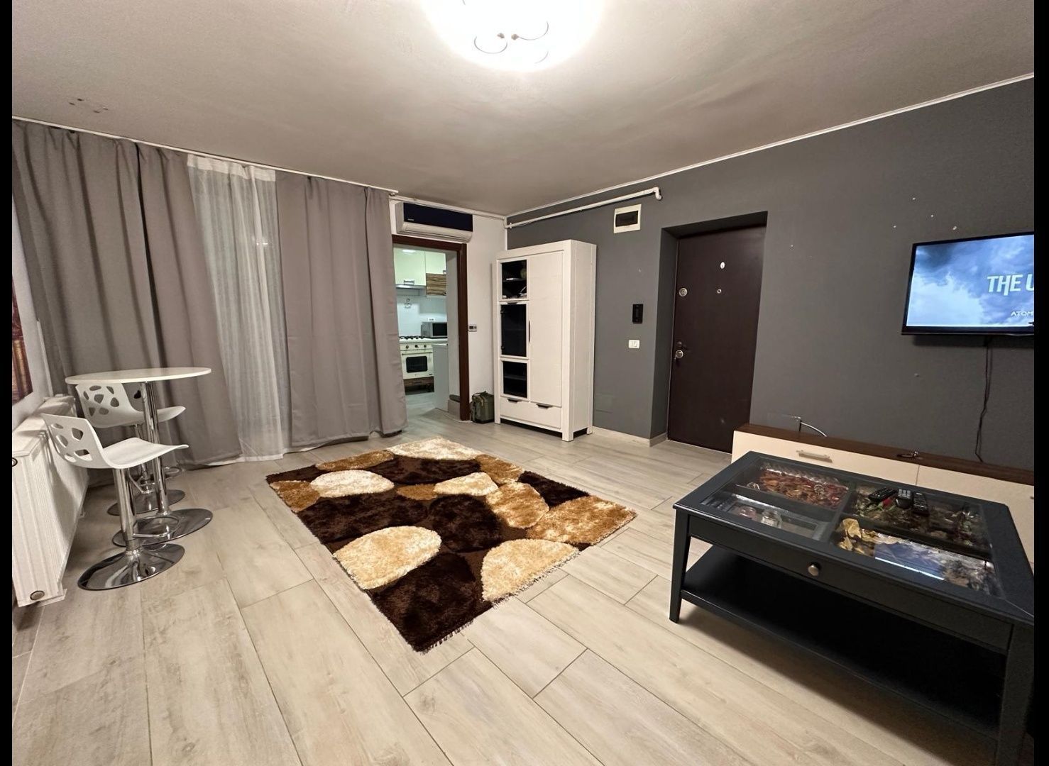 Apartament  b-dul Decebal - Poză 3