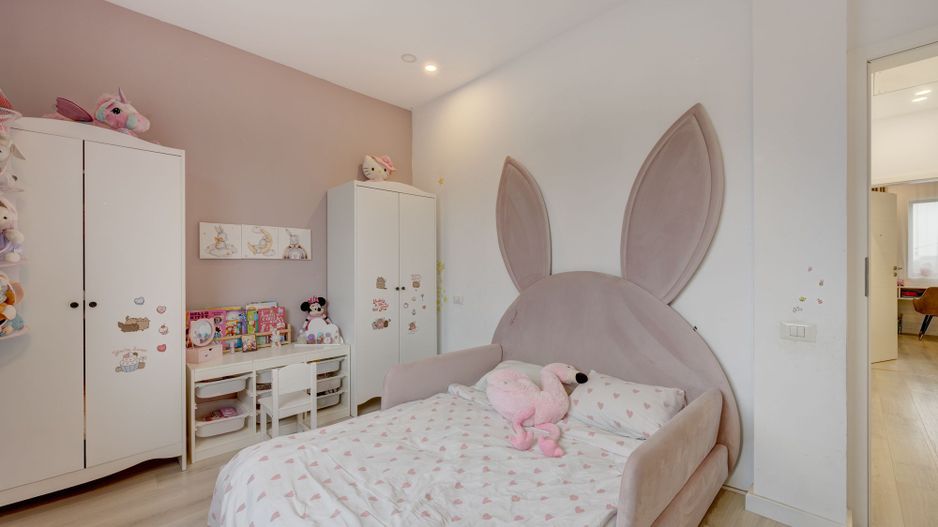 Vila parter mobilata si utilata Tunari - Poză 7