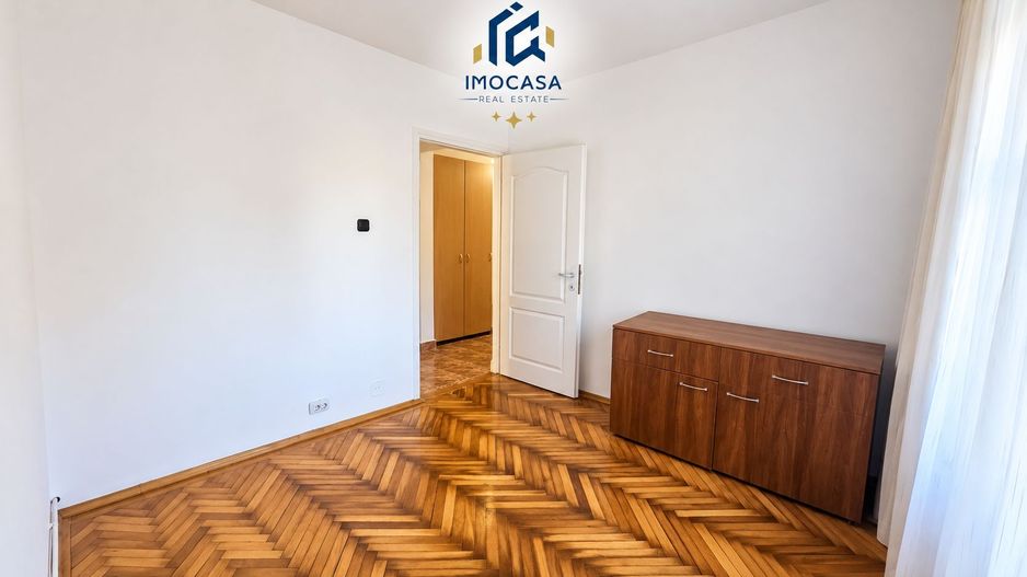 De inchiriat Apartament 4 camere, etaj 2, loc de parcare, Vlaicu, Arad - Poză 4