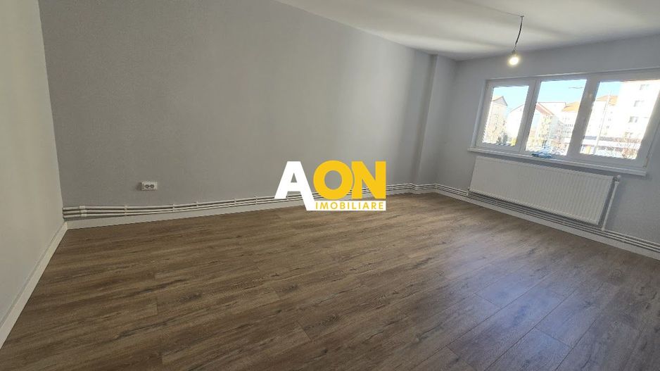 Apartament 3 Camere,  2 Bai, Etaj 1, Complet Renovat, Cetate - Poză 11