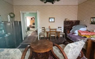 Casa de inchiriat, str Unirii cu teren de 7 ari - Poză 3