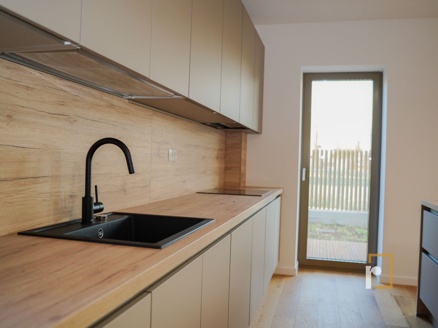 APARTAMENT 2 CAMERE | GREEN LAKE | LOC DE PARCARE | GRADINA 168MP - Poză 7