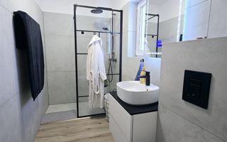 Vila individuala- 4 camere- beci- cartierul nou - Poză 4