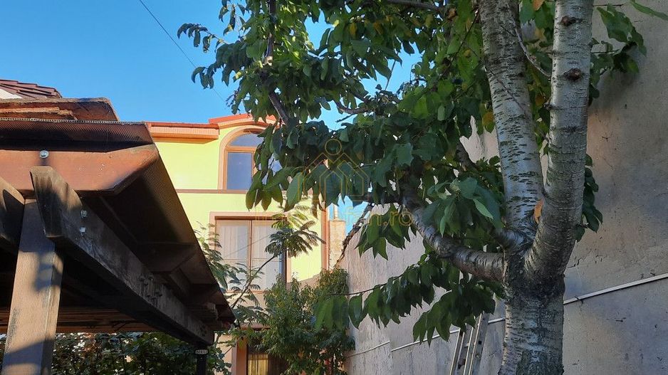 Coiciu | Vila cu toate facilitățile necesare și localizare excelentă! - Poză 8