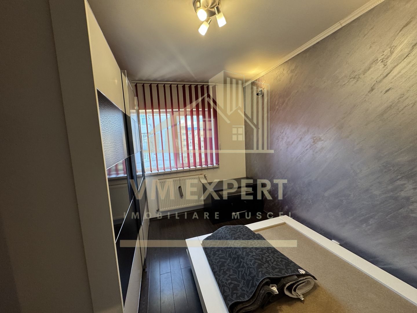 APARTAMENT 3 CAMERE ETAJ 4 TERASA  ZONA GRUI VILE CAMPULUNG - Poză 14