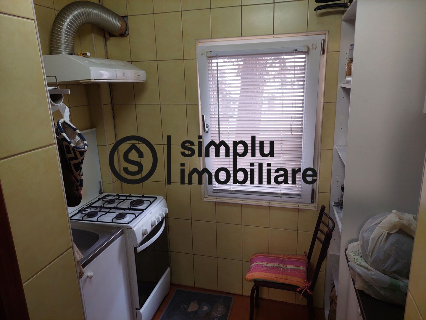 2 decomandate, parter, balcon, Sarari - 106 000 Euro - Poză 6