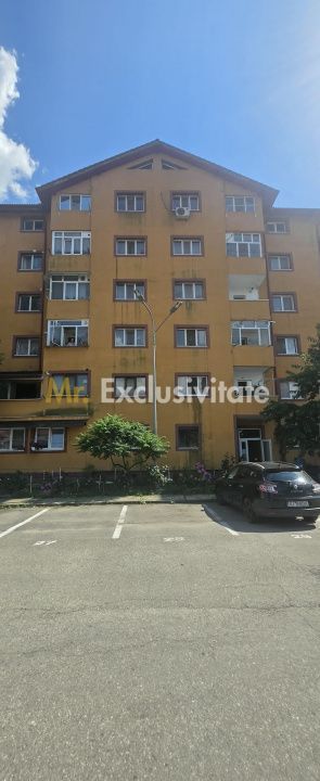 De vânzare apartament 2 camere decomandat | Zona 8 Mai - Poză 1