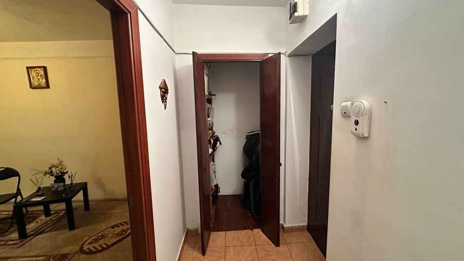 Apartament 2 camere, central, parter – Giurgiu - Poză 2
