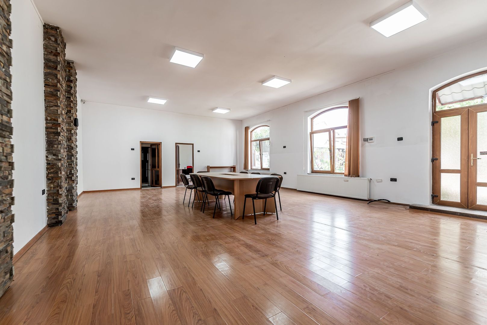 Spatiu 2 camere - 105 mp utili - COMISION 0% - Poză 1