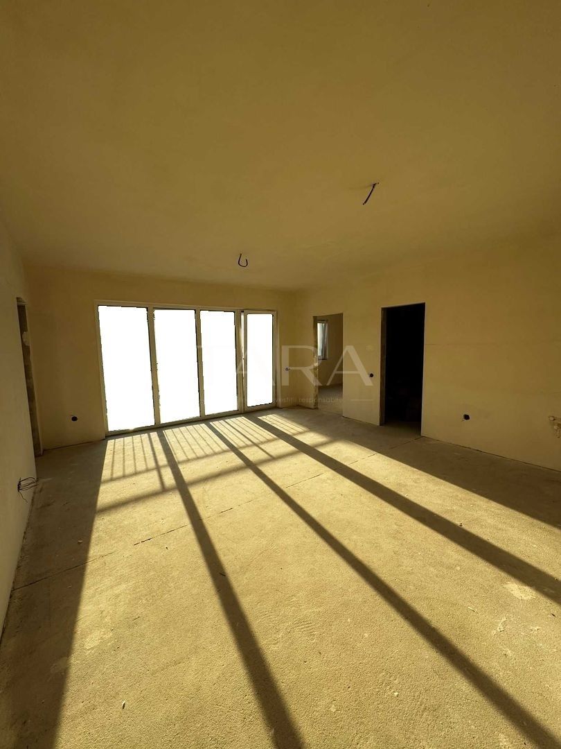 Apartament cu 3 camere decomandate în zona Piața Abator. - Poză 3