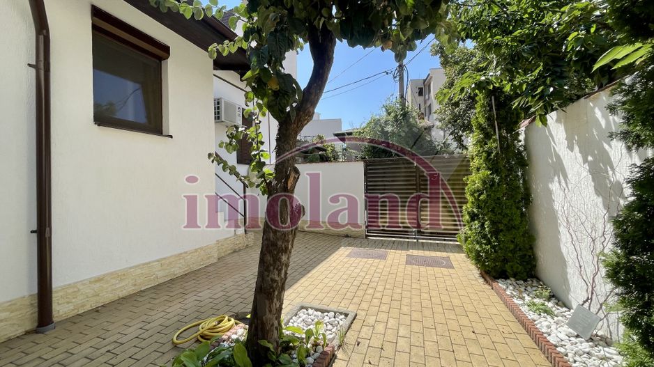 Vanzare casa 2 camere, curte proprie | locuința sau investiție | Dorobanti - Poză 1