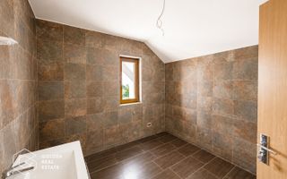 Casa noua P+M, finizaje moderne, localitatea Horia, comision 0% - Poză 20