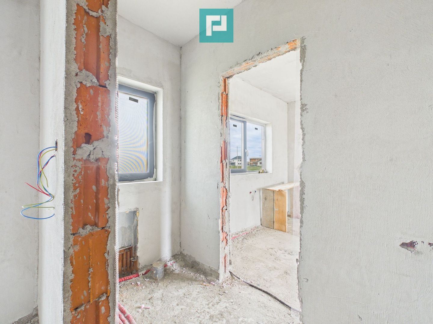 Casa nouă la roșu în Zimandcuz - Poză 10