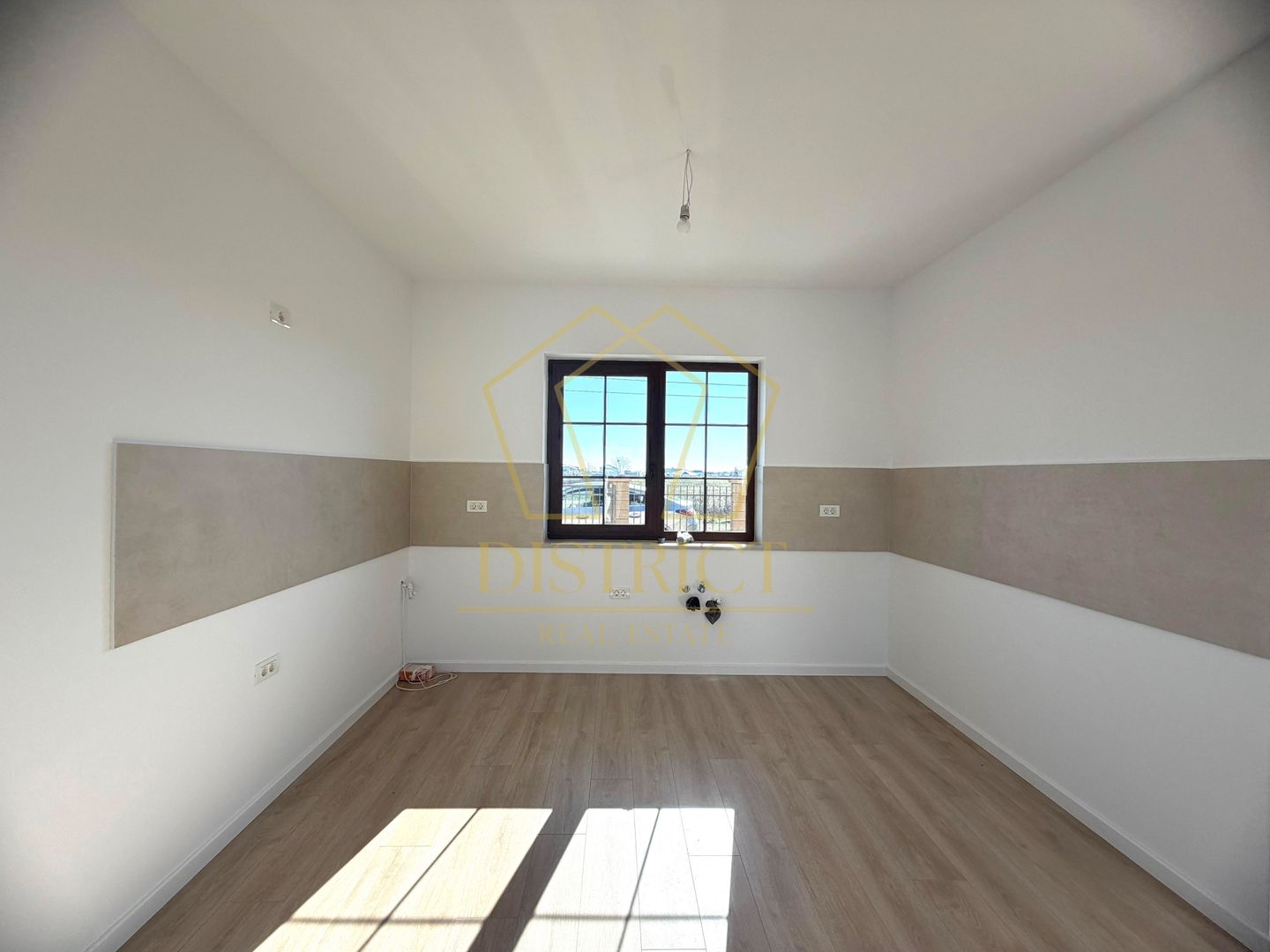 Duplex modern cu 3 camere despartit prin camera tehnica I Mosnita Noua - Poză 5