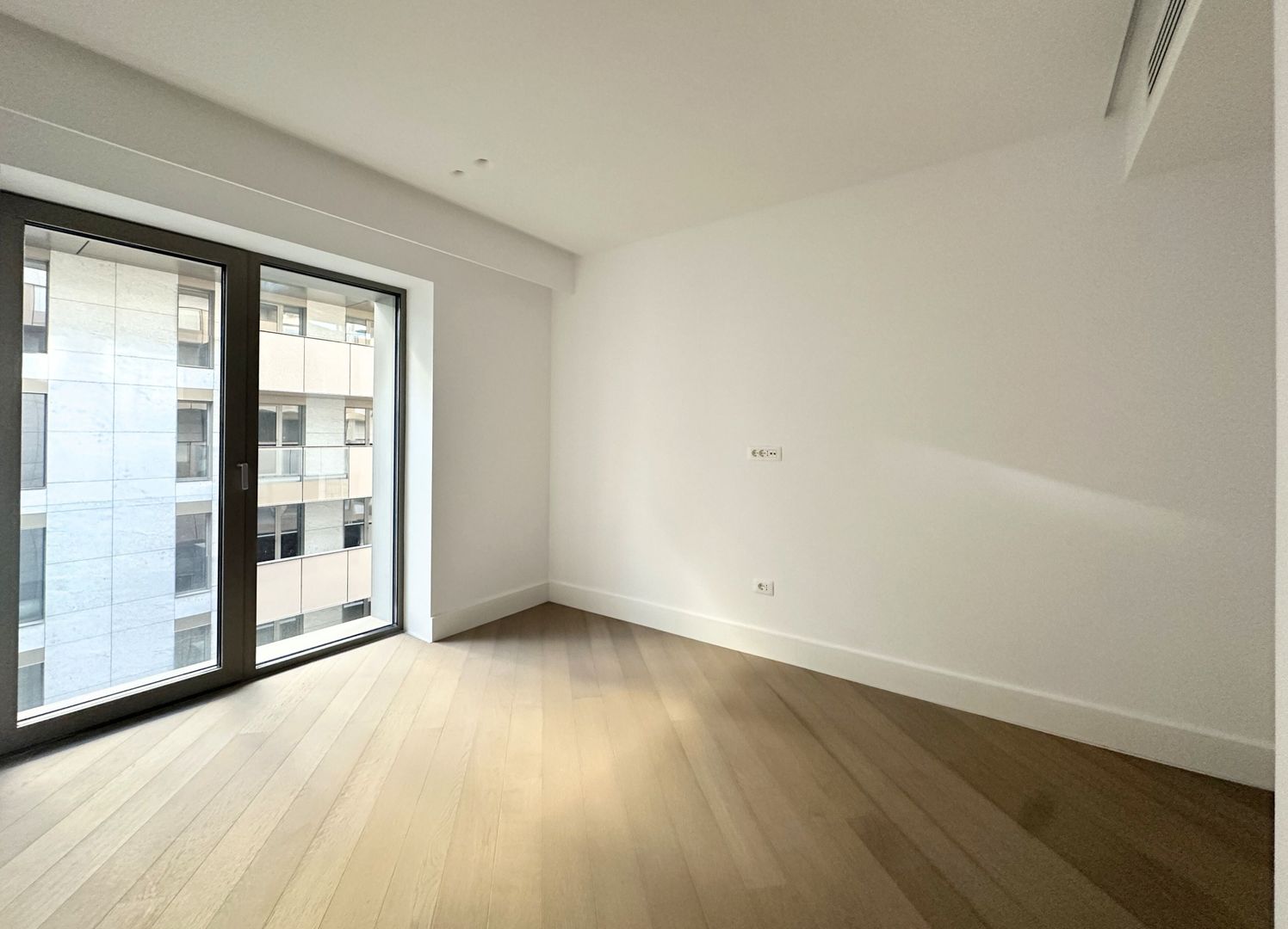 Apartament modern cu 3 camere lifestyle exclusivist Cortina Iancu Nicolae - Poză 15