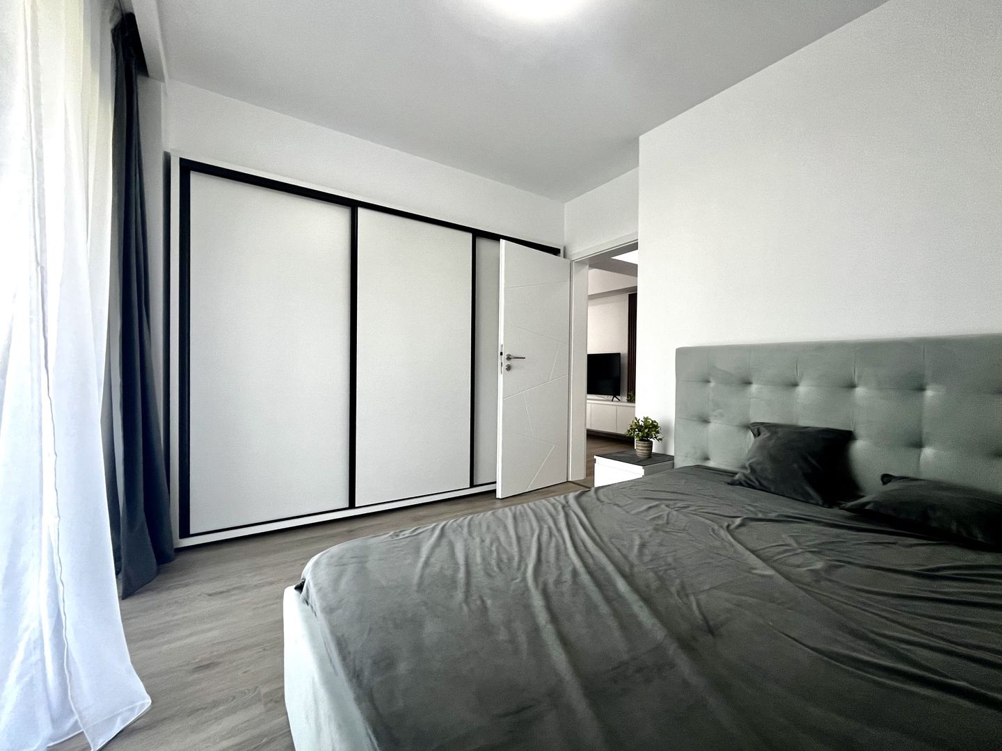 Apartament 3 camere, elegant, la prima închiriere, în zona Lipovei - Poză 12