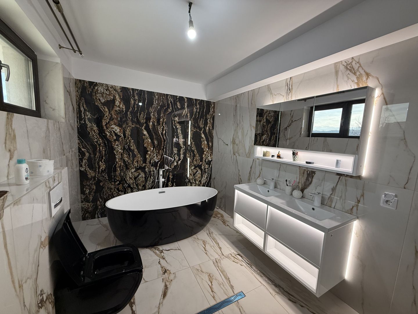 Vila Delux P+1 cu terasă și garaj + teren intravilan 783mp - Poză 13