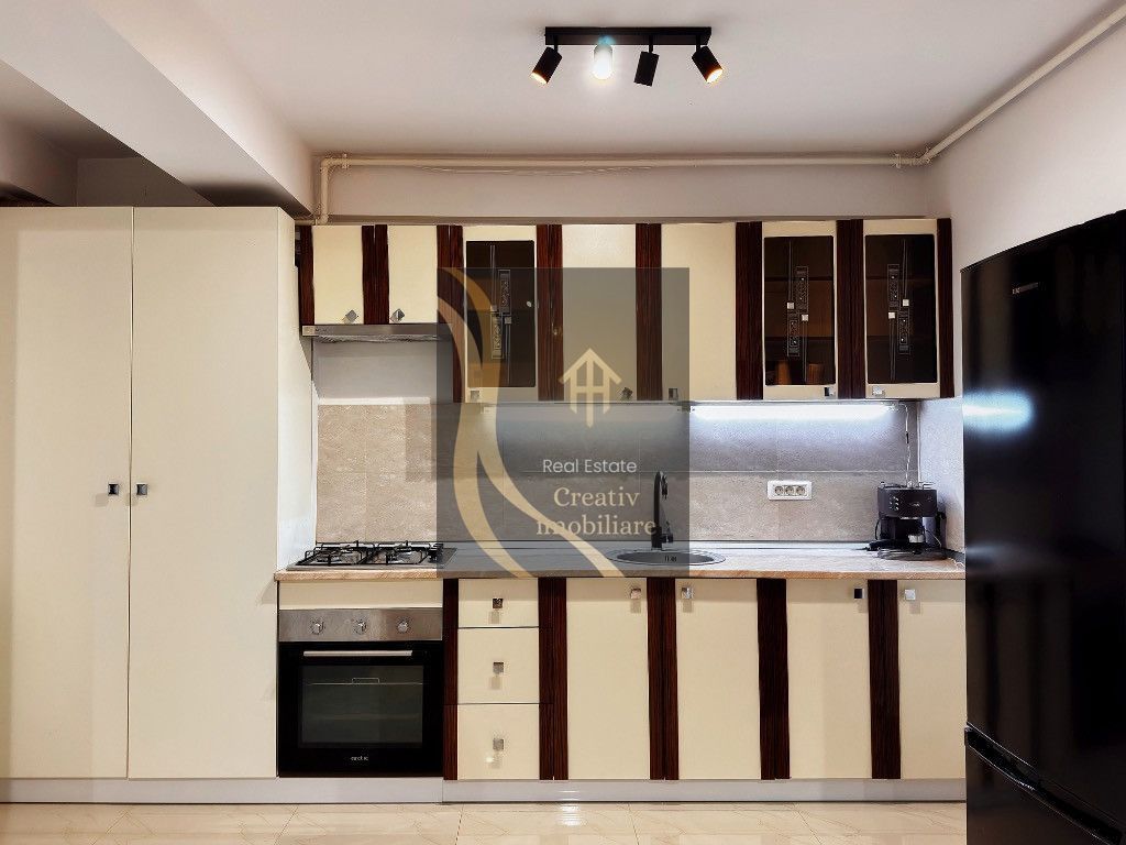 Închiriere Apartament 2 Camere – Zona Moinești (Gorjului) Parcare - Poză 8