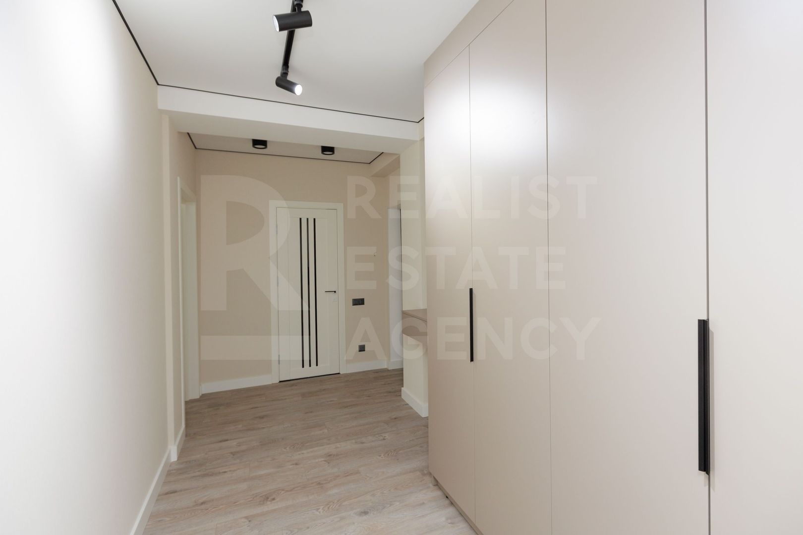 Vânzare, apartament, 2 camere, str. Iurie Babei, Botanica. - Poză 9