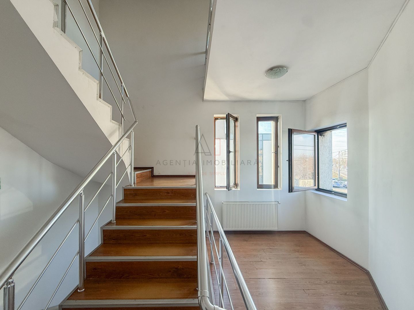 Spatiu de Birouri Sau Comercial | Soseaua Chitilei | Parcare - Poză 12