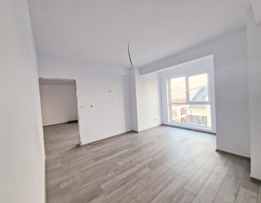 Apartament 2 camere Otopeni | bloc cu lift | 10 minute pe jos de centru - Poză 2