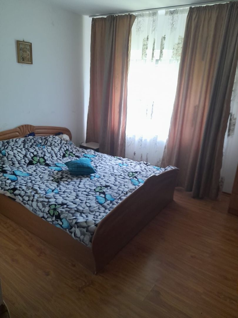 Ap 3 camere 60 mp + curte 18 mp și loc de parcare - Poză 10