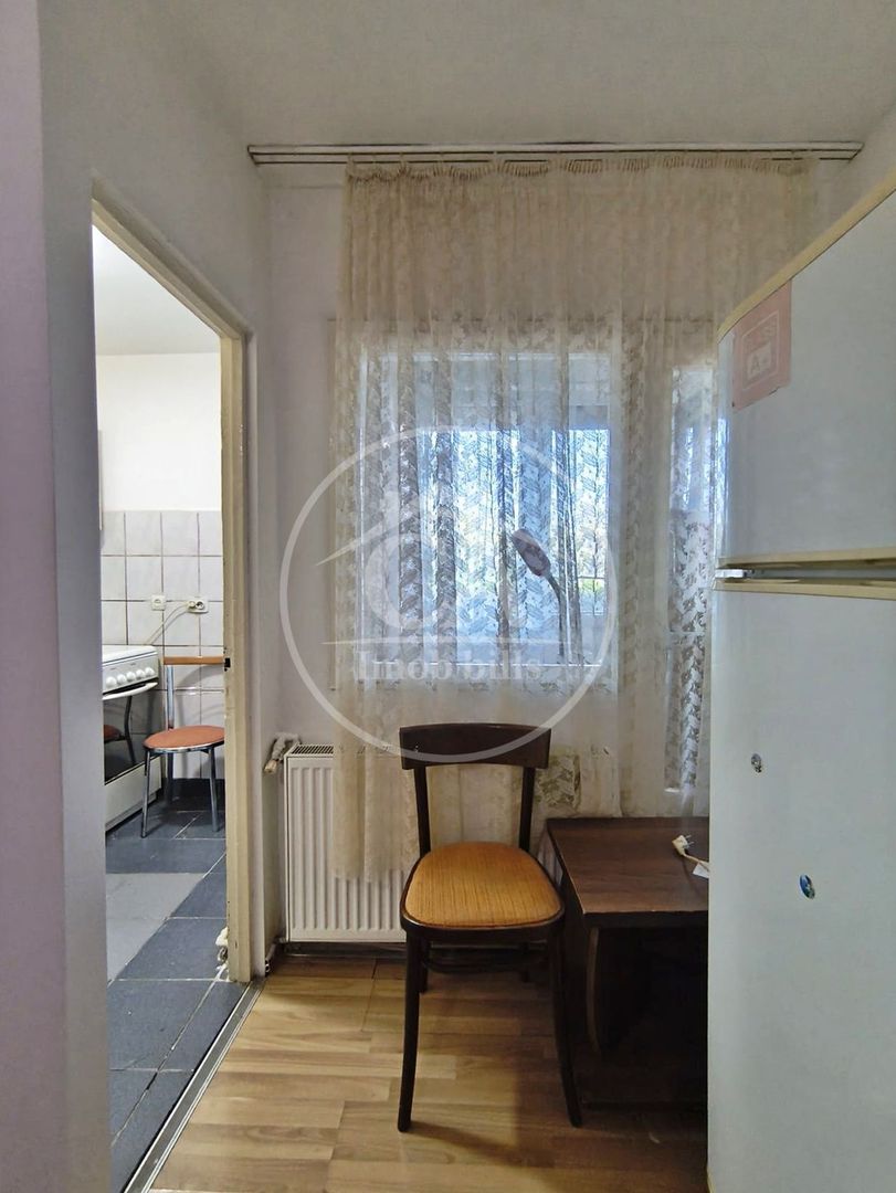 Apartament de vânzare cu 1 camere în zona Rogerius, Oradea - Poză 6