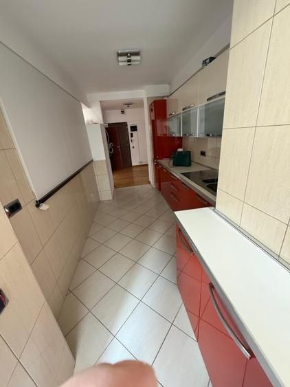 BRASADAS inchiriaza ap 3 cam birou/locuit - terasa - Unirii. - Poză 13