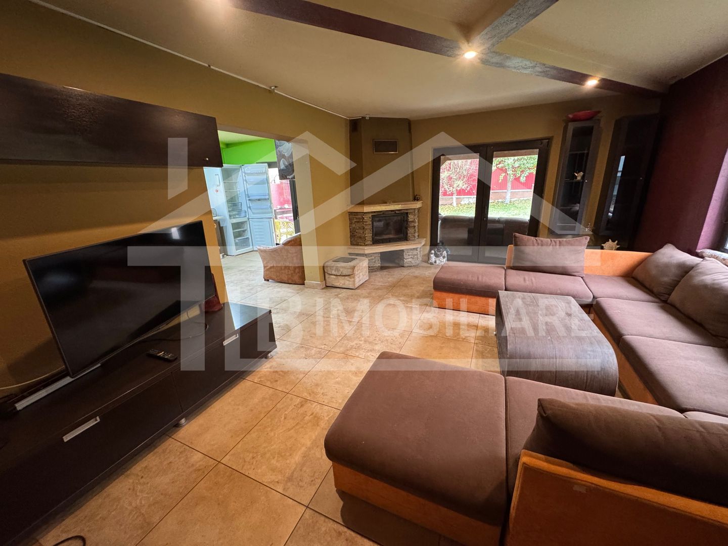 Casa cu 4 camere, 230mp, garaj, Zona Corunca - Poză 2