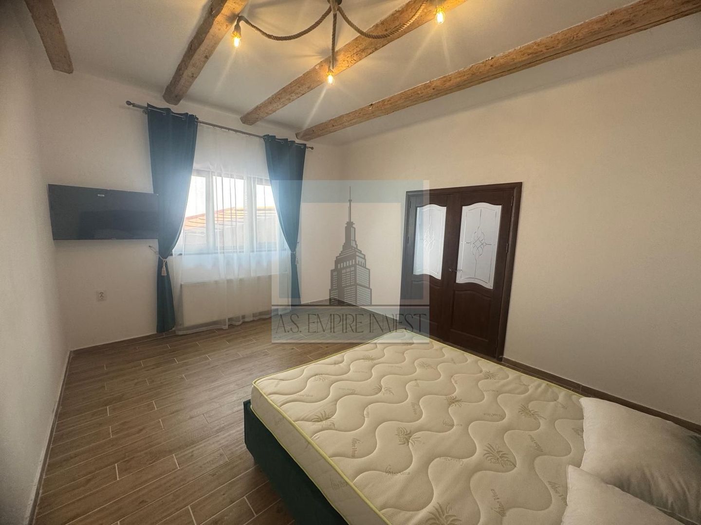 Casă renovată integral, mobilată și utilată – Șchei, Brașov - Poză 5