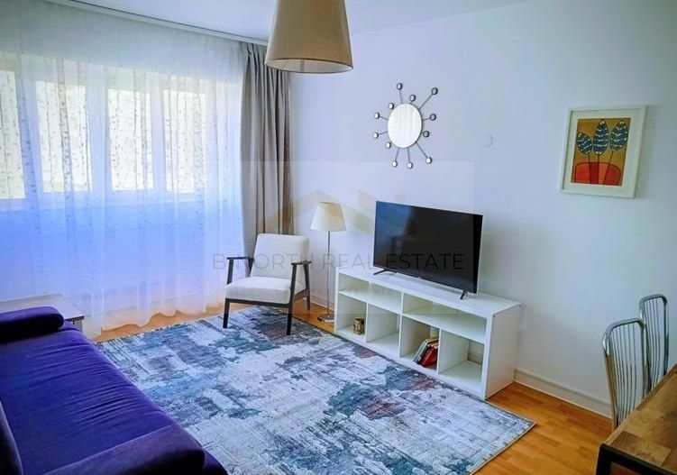 Apartament vis-a-vis Marriott Hotel: central, curat, modern, functional. - Poză 2