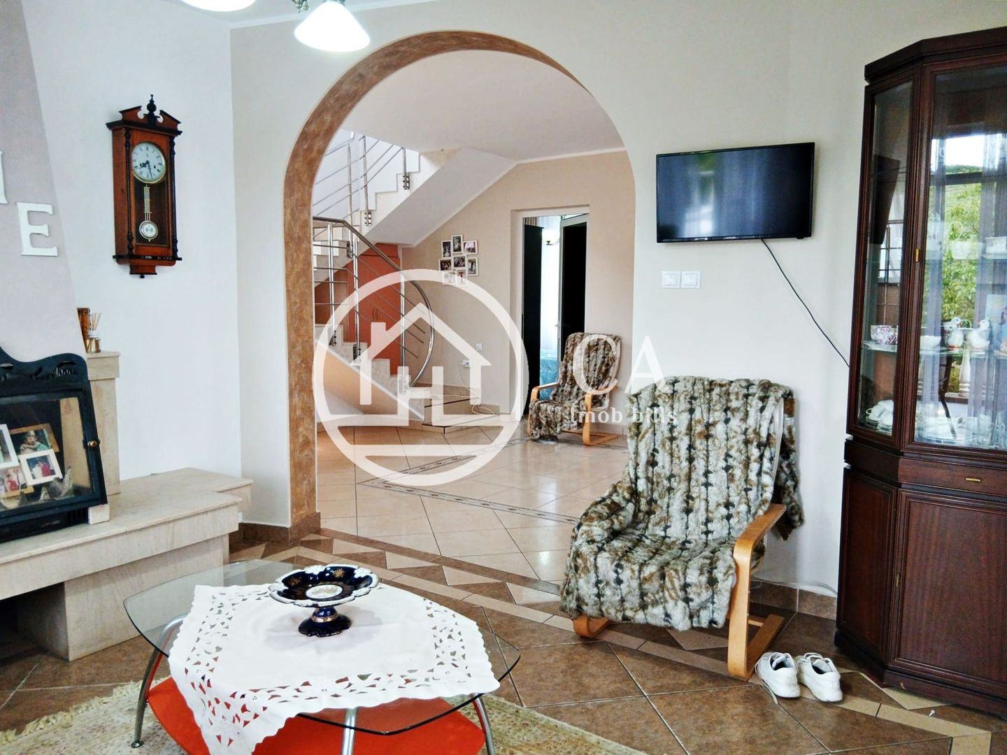 Casă cu 7 camere de închiriat în zona Gheorghe Doja, Oradea - Poză 5