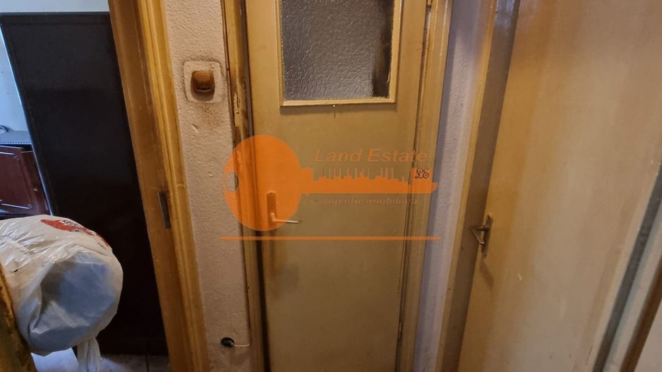 Apartament cu 2 camere zona Giulesti ( Bloc Reabilitat) - Poză 5